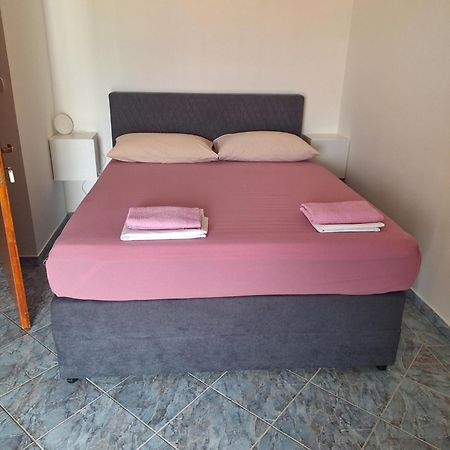 Apartmani Vesna Starigrad Paklenica Bagian luar foto