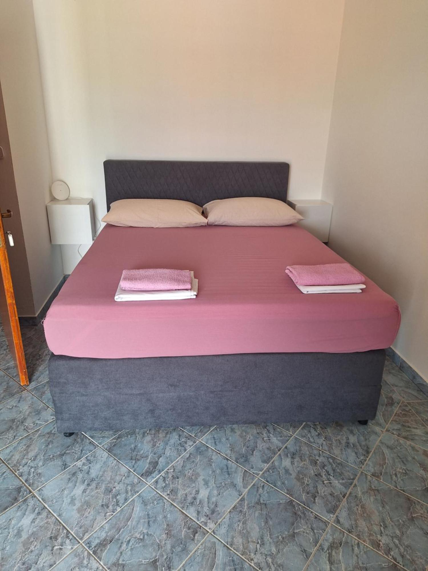 Apartmani Vesna Starigrad Paklenica Bagian luar foto